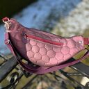 Magenta Chrome - nerka M z pikowanej metalicznej eko skóry i miniportfelem
