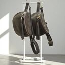 Duża nerka saszetka oliwka. Skóra zamszowa z frędzlami