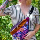 Fioletowa nerka damska w kwiaty PURPUROWA FUZJA