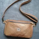 złota saszetka midi w gwiazdki