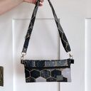 Mini saszetka - etui na telefon (nerka handmade) z praktycznym paskiem