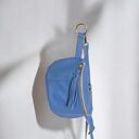 Duża lazurowa nerka damska U'POLKA, skóra naturalna