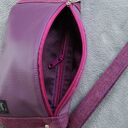 fioletowa mini saszetka z łączonych tkanin