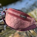 Magenta Chrome - nerka M z pikowanej metalicznej eko skóry i miniportfelem