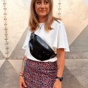 Czarna lakierowana nerka L pojemna