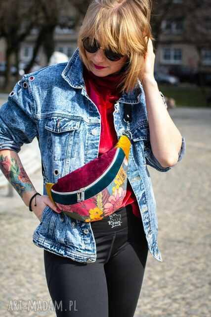 Różowa nerka na lato KOLOROWY KWIAT