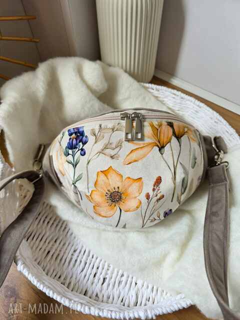 Nerka Żółte Kwiaty