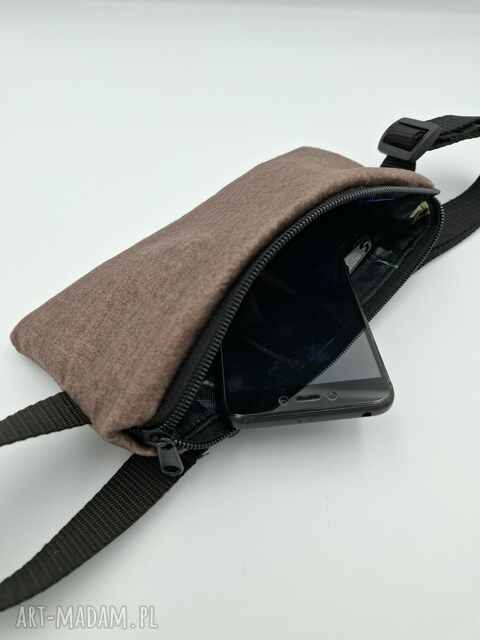 Saszetka brązowa