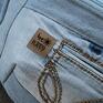 niebieskie mini plecak duża nerka do noszenia na ukos, wykonana z kawałków spodni jedna sztuka
