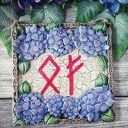 Dekoracyjny obrazek talizman decoupage z Runami
