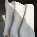 Biały relief 3D - minimalistyczna płaskorzeźba w ciepłej bieli