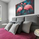 Obraz do salonu - różowe flamingi w tropikalnej dżungli - 70x50 cm (123901)