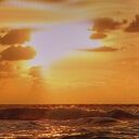 Obraz na płótnie Morze Bałtyk - fale, plaża i zachód słońca