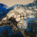 Abstrakcyjny obraz do salonu "Morska fala" 120x60 cm - ręcznie malowany pouring