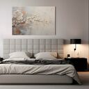 Kwiat wiśni na płótnie 120x80 cm - ciepłe beże i złote akcenty