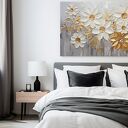 Obraz do salonu - BIAŁE KWIATY ZŁOTE LIŚCIE ELEGANCKI MOTYW - 70x50 cm (103701)