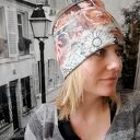 Szeroka opaska brązowo-szara w kwiaty - wiosenna dzianina dla kobiet