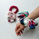 Mozaika Multikolor - zestaw jedwabnych scrunchie XL i 3 minis