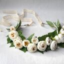 Zapach peonii o świcie - romantyczny wianek ślubny boho z białymi kwiatami w stylu cottagecore
