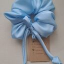 Satynowe scrunchie handmade - wyraziste gumki do włosów