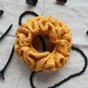 scrunchie frotka gumka do włosów szydełkowa