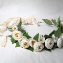 Zapach peonii o świcie - romantyczny wianek ślubny boho z białymi kwiatami w stylu cottagecore