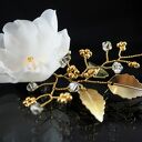 Ślubne kokówki z naturalnego jedwabiu w złotej oprawie Swarovski