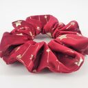 Bordowa welurowa scrunchie