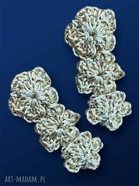 Spinka z szydełkowymi ozdobami - spinki ze złotymi kwiatkami, spinki dla dziewczynki