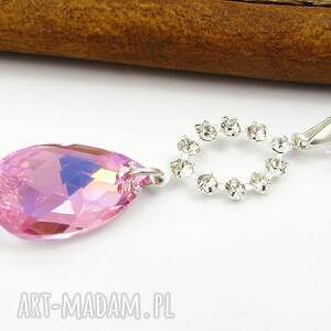 ręcznie robione wisiorki wisiorek "różany świt" swarovski light rose