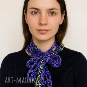 Wąski ażurowy szalik naszyjnik ozdoba na szyję