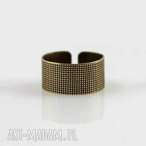 Płótno (1900 33) outlet, mosiężna obrączka