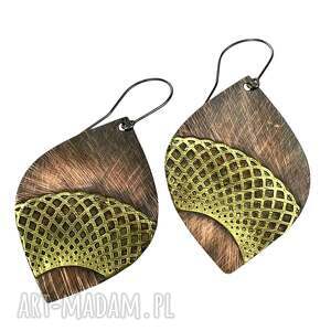 Miedziane kolczyki z ażurowym motywem c1301