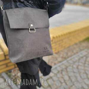 listonoszka z klapką ada kolor szary torebka klapą średnia torba