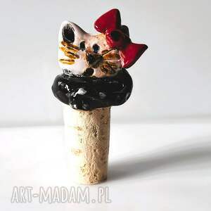 Ceramiczny korek do wina - kotka z kokardą handmade