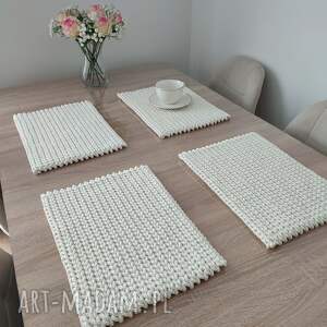 Komplet podkładek szydełkowych prostokątnych ze sznurka 4szt