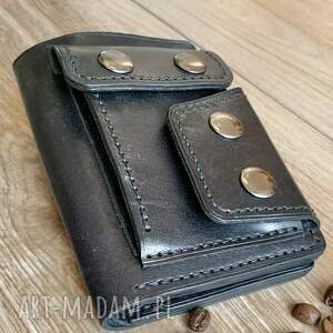 handmade męski czarny portfel ze skóry na bilon ręcznie uszyty