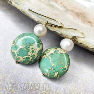 ponadczasowe kolczyki z perłą i jaspisem c1327 na zimę