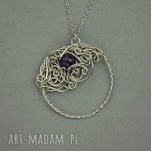 Wisiorek z ametystem w kole - stal chirurgiczna, wire wrapping