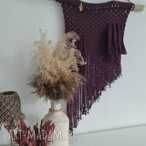 Makrama ścienna w kolorze śliwkowym - ręcznie robiona dekoracja boho