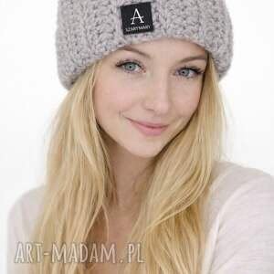 Czapka beanie smerfetka robiona na szydełku beż, dziergana