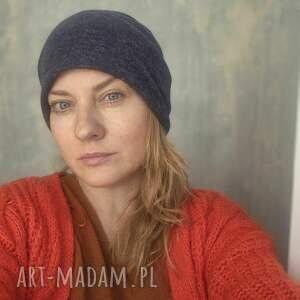 czapka unisex szara na podszewce rozmiar uniwersalny dobra na codzienne noszenie