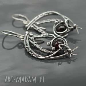 srebrne kolczyki z granatami, wire wrapping