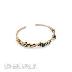blue pearl art miedziana bransoleta mankietowa z szafirami, cuff, wire wrapping