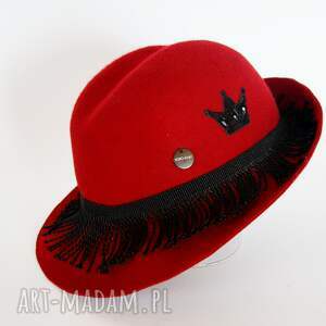 pod choinkę prezent, kapelusz asymetryczny, czerwony, frędzle, filcowy, fedora