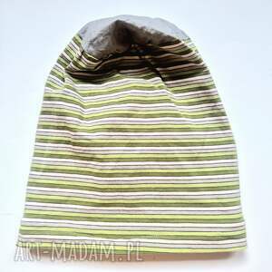 czapka zielona w paski szara gora na podszewce wykonana w pojedynczym egzemplarzu