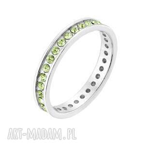 srebrna obrączka z zielonymi kryształami preciosa r 10