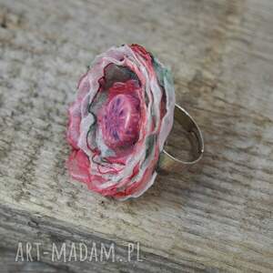 pierścionek różowo-zielono-granatowy, pierścionek, ceramika, organza, kwiat