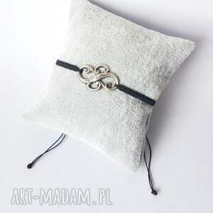 bransoletka znak nieskończoności, bransoletki sznurek, makrama sznurek bizuteria