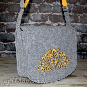 filcowa torebka na ramię - listonoszka handmade, torba